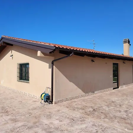 Casale Nel بيت للعطل