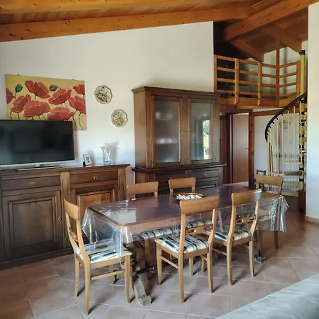 بيت للعطل Casale Nel