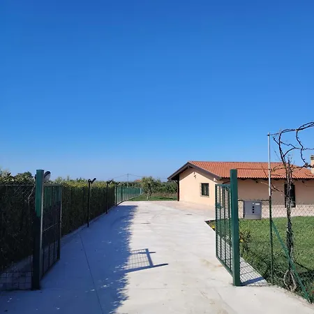 Casale Nel * سان فيتو كييتينو