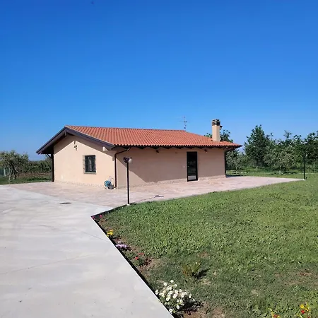 Casale Nel بيت للعطل